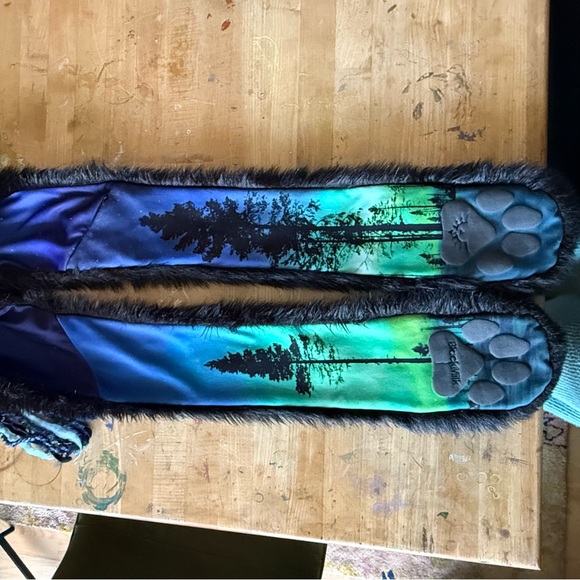 Blackmilk Aurora Kitty Spirithood - Picture 4 of 4